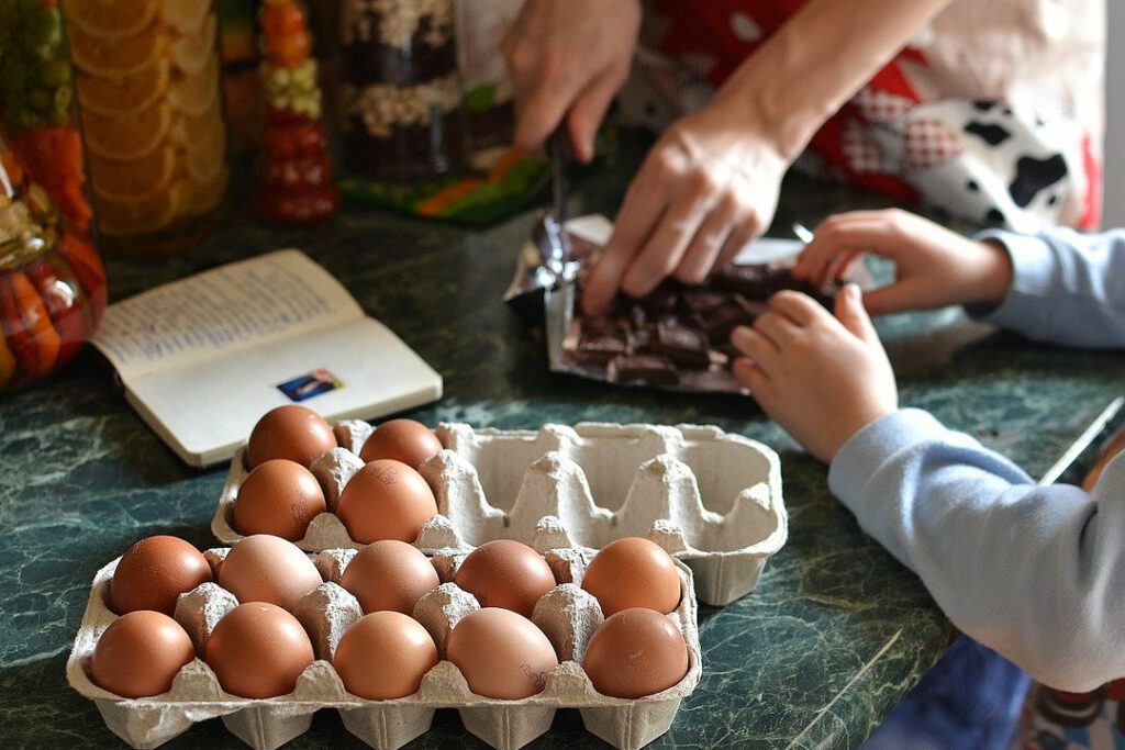 child cooking